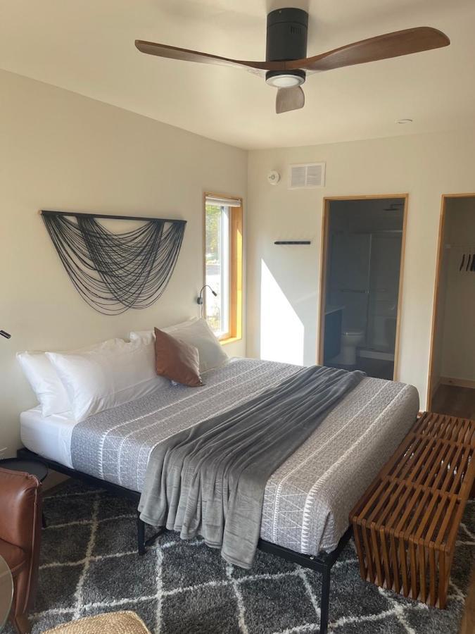 Stone Cove Waterfront Adults Only B&B Тобермори Экстерьер фото